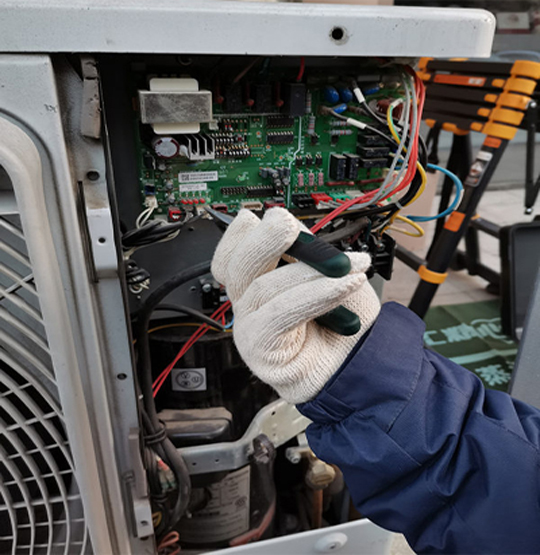  小店维修空调不制热